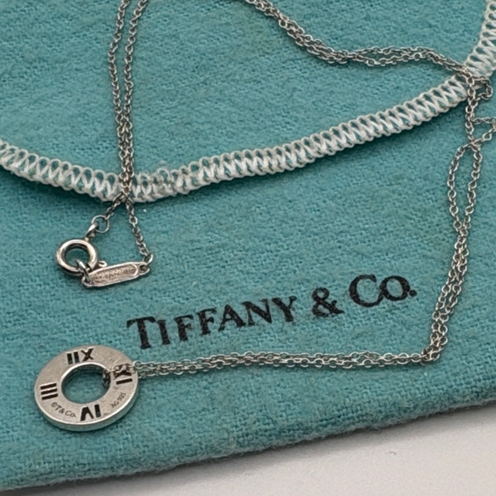 Tiffany & Co.Roman Numeral Circle Necklace Dainty Vintage 925 Sterling Silver
